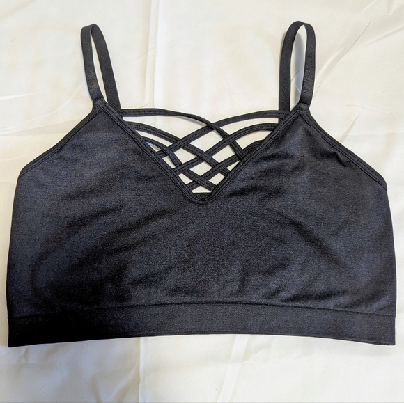 🌻2 for $20 | Small Details Cross-Cross Bra - Picture 3 of 7